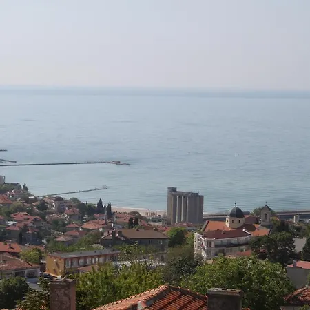 Danis Fewo House Balçık